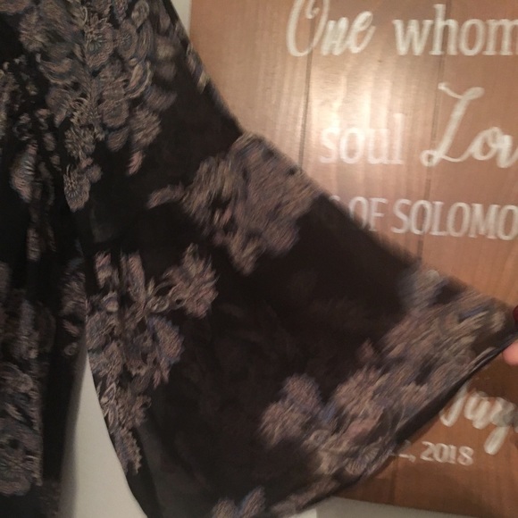 Ruffle babydoll chiffon top - Picture 3 of 7